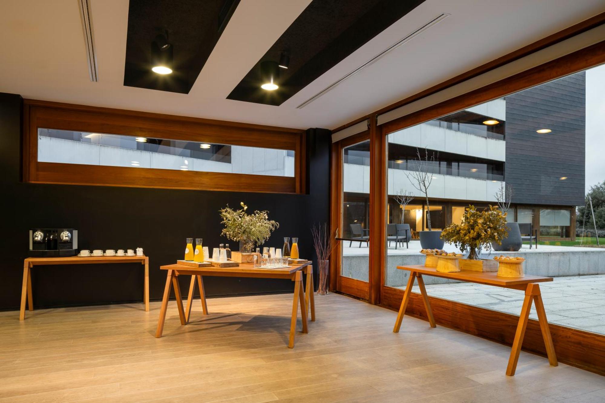 Eurostars Pamplona Hotel Buitenkant foto