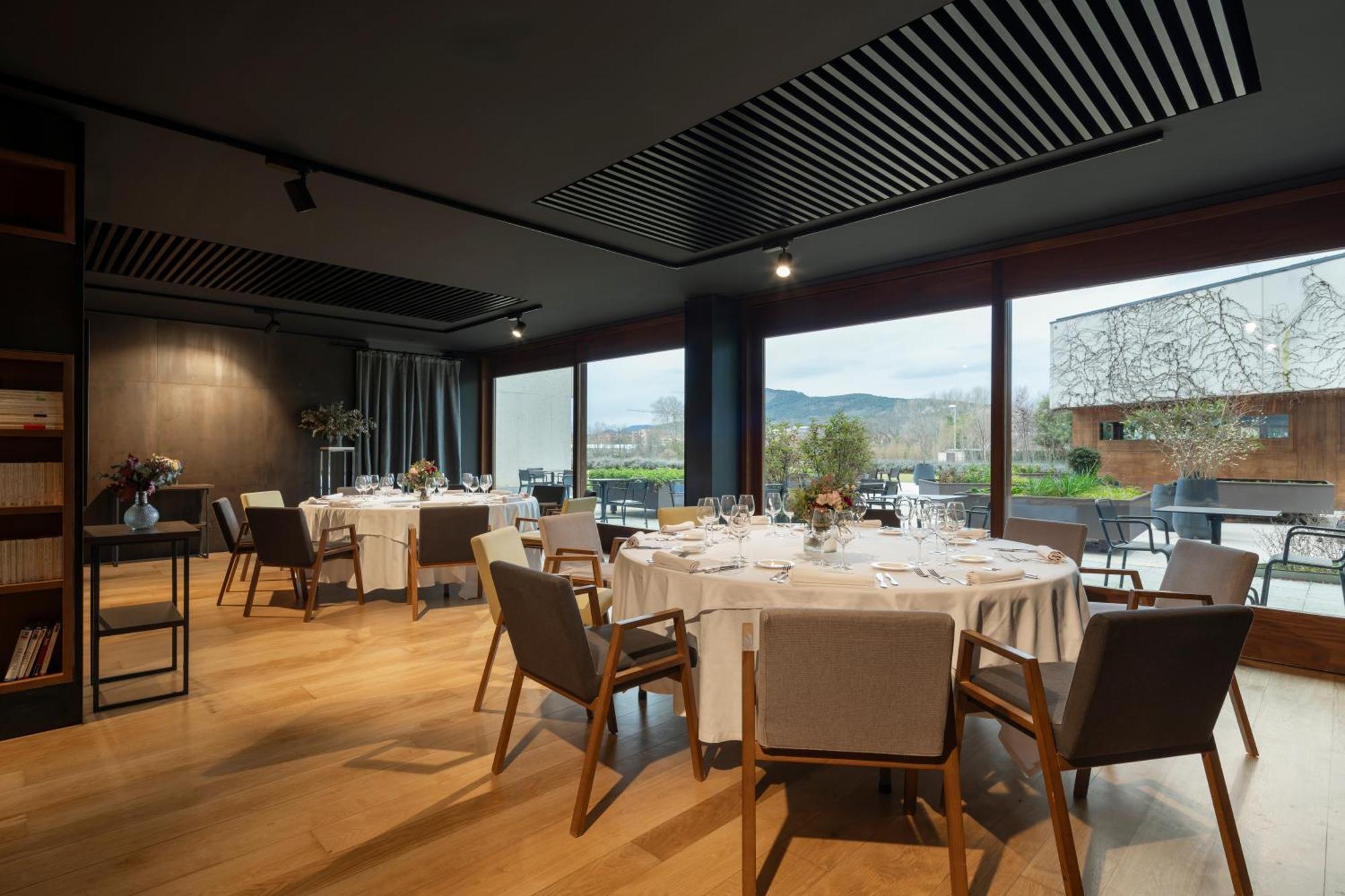Eurostars Pamplona Hotel Buitenkant foto