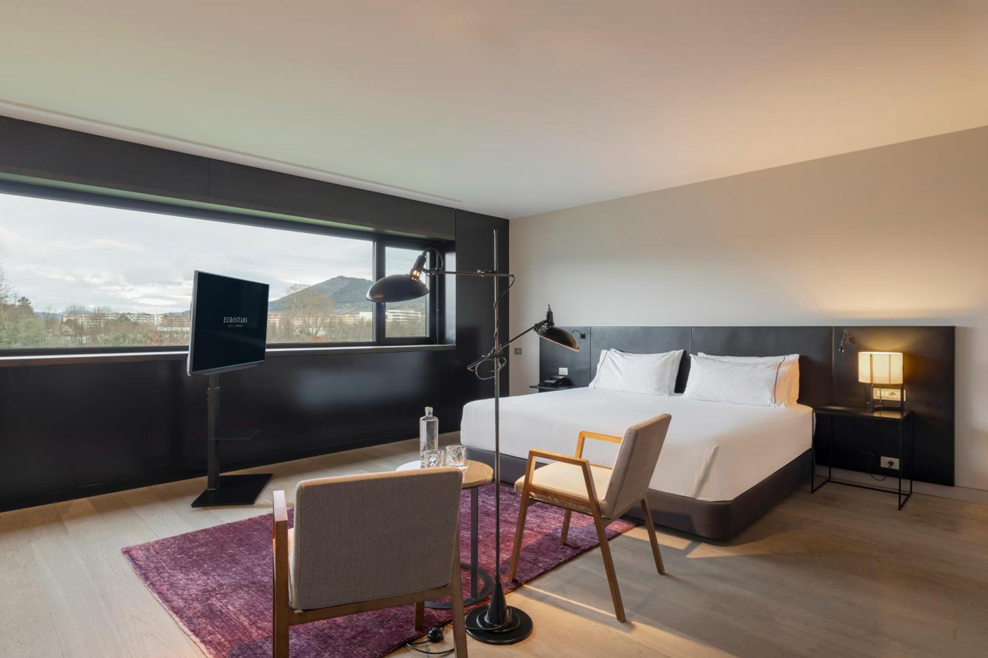 Eurostars Pamplona Hotel Buitenkant foto
